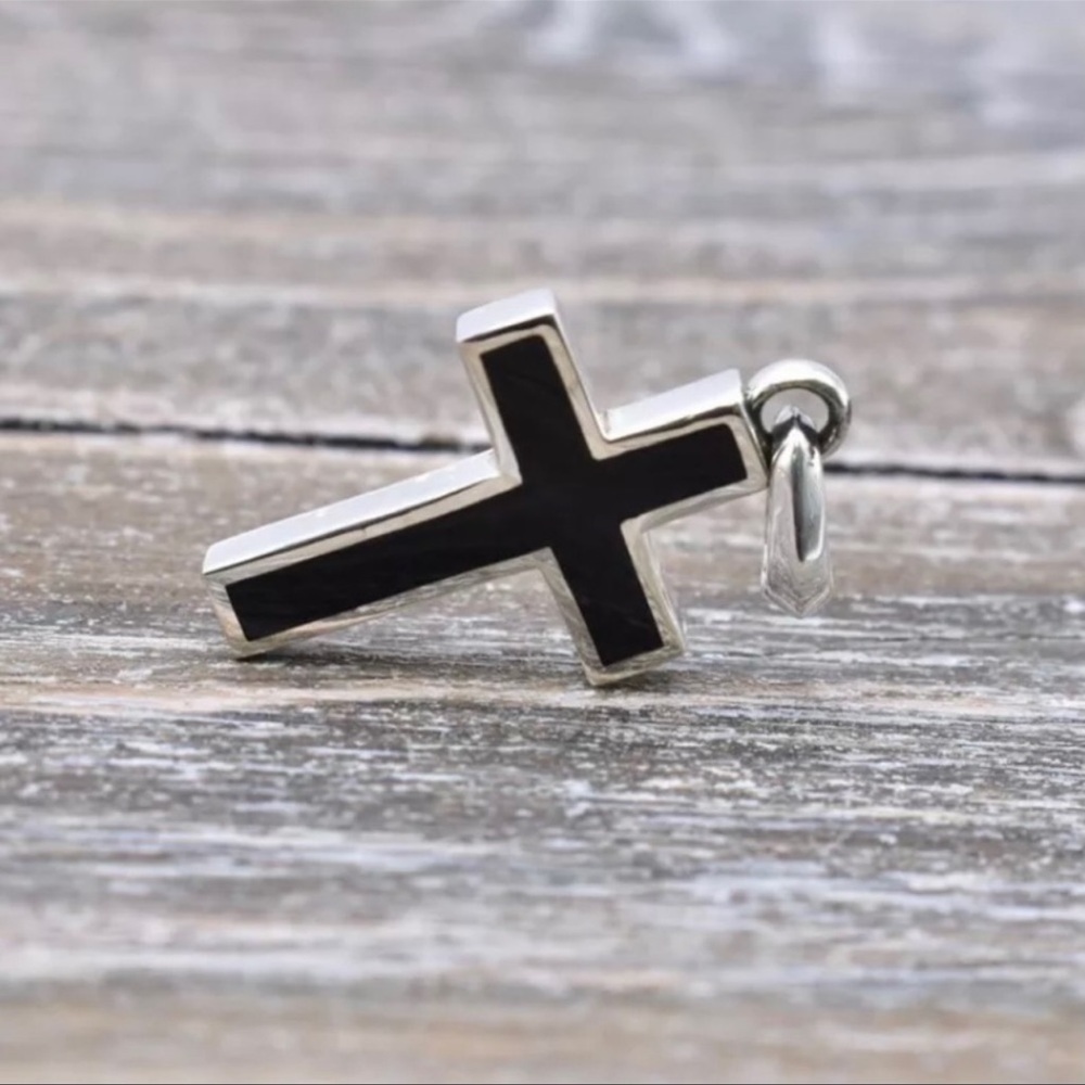 David Yurman 925 Sterling Silver Black Onyx Cross Pendant Religious Amulet